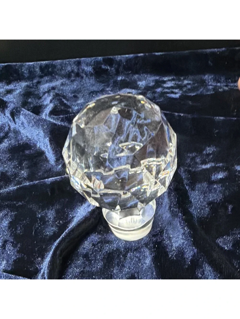 N/A faceted clear